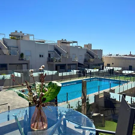 Apartment Pink Lagoon View